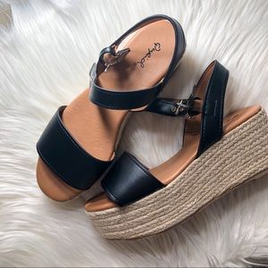 NEW FAUX LEATHER BLACK ESPADRILLE WEDGES